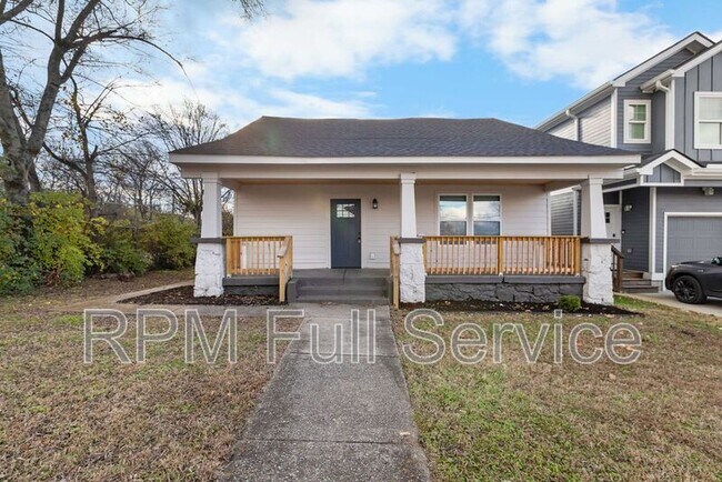 Building Photo - 1405 14th Ave N