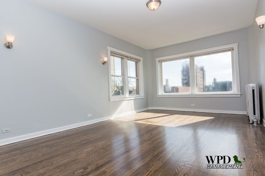 Building Photo - 2220 E 68th St