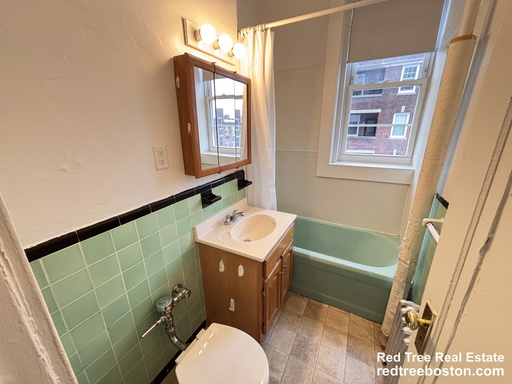 Building Photo - 66 Chiswick Rd