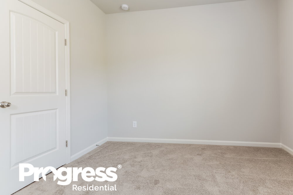Building Photo - 1002 Stone Creek Dr