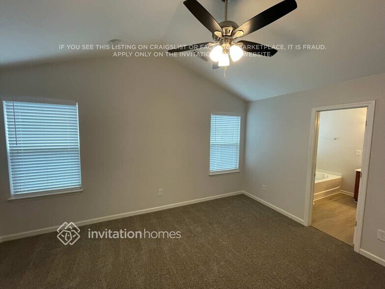 Building Photo - 6528 Pennacook Dr