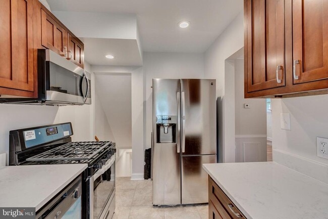 Building Photo - 3714 17th St NE