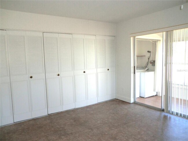 Building Photo - 1902 Andover St