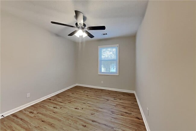 Building Photo - 3919 Valley Brook Rd