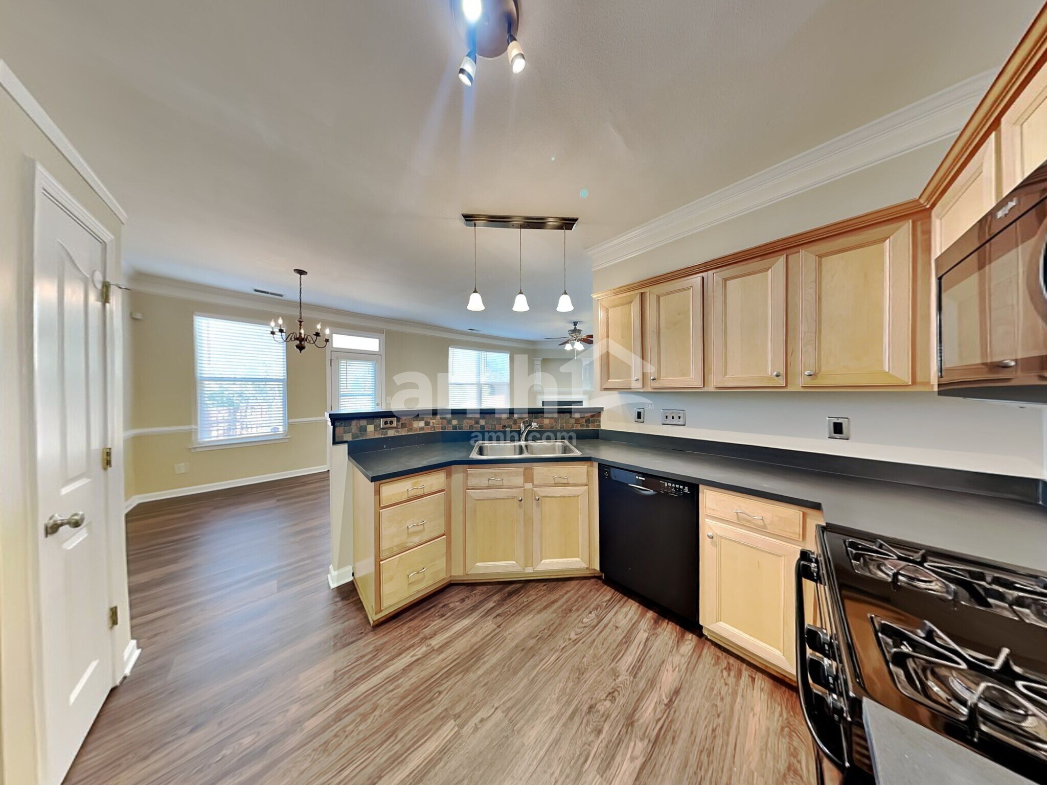 Building Photo - 7217 Winding Cedar Trl