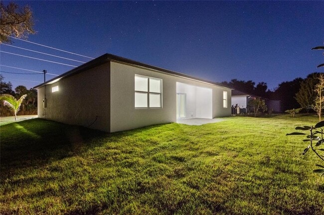 Building Photo - 3473 S San Mateo Dr