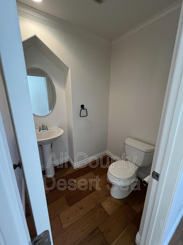 Building Photo - 16826 Clovergreen Ln