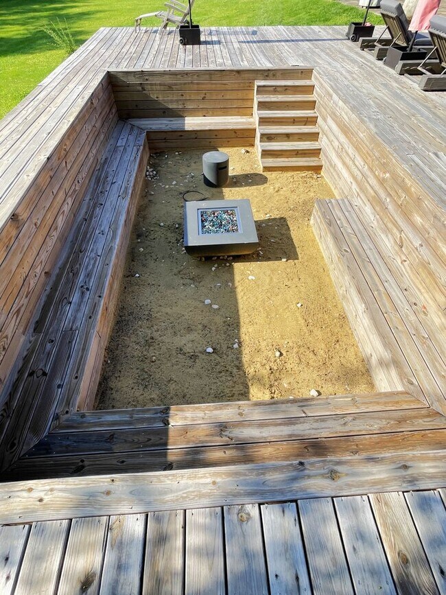 Building Photo - 13209 Lantern Hollow Dr