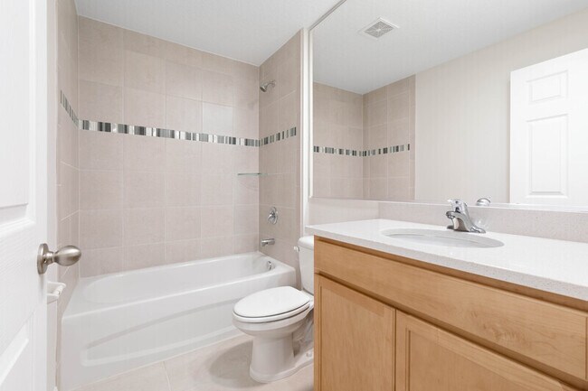 Building Photo - 24 Untermeyer Pl