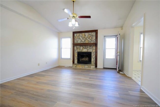 Building Photo - 6549 Applewhite Rd