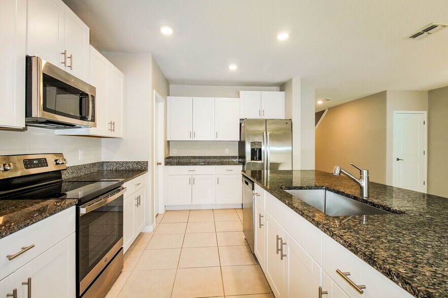 Building Photo - 17846 Blissful Stars Dr