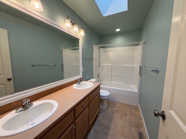 Building Photo - 36101 SE Turnberry St