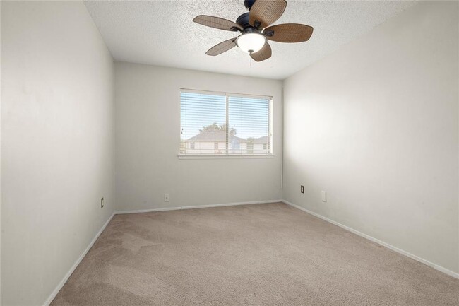 Building Photo - 6652 Montauk Dr
