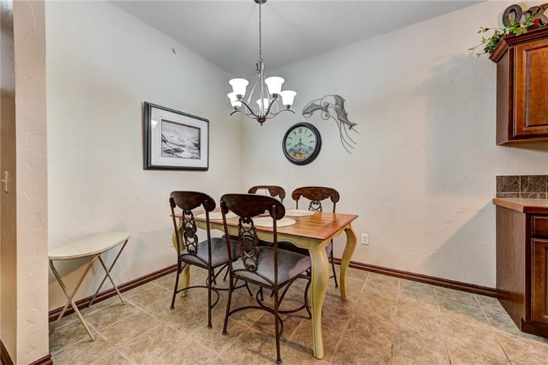 Building Photo - 1812 E Alameda St