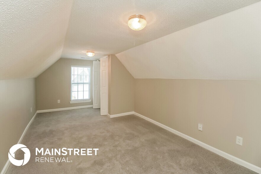 Building Photo - 7762 Briar Forest Ln