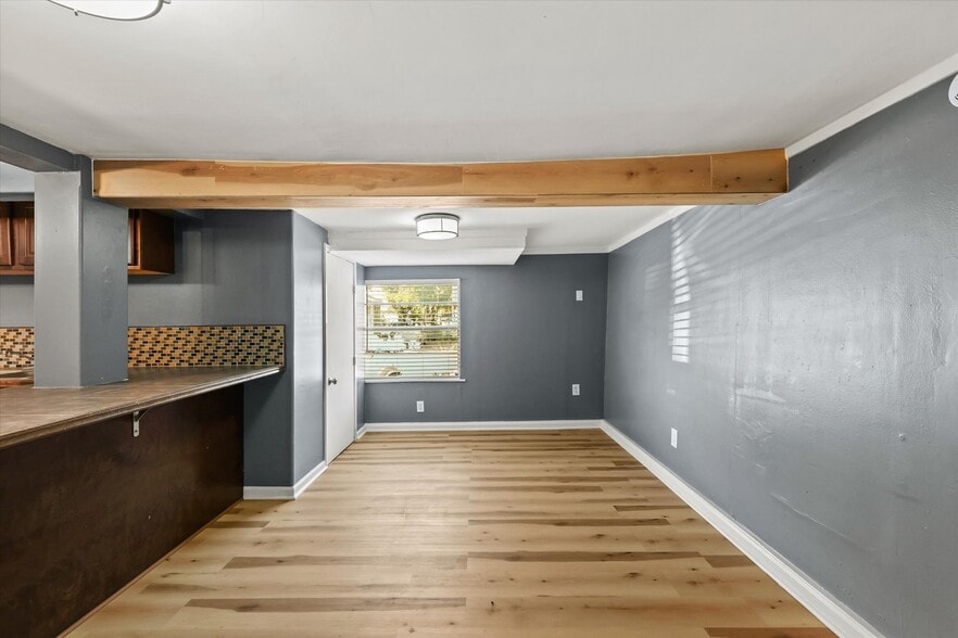 Building Photo - 1509 W Morphy St