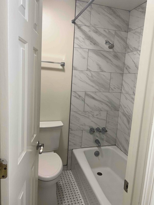 Building Photo - 2118 Acklen Ave