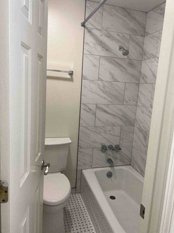 Building Photo - 2122 Acklen Ave