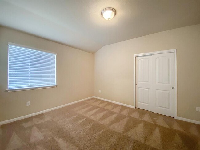 Building Photo - 528 Longhorn Cavern Rd