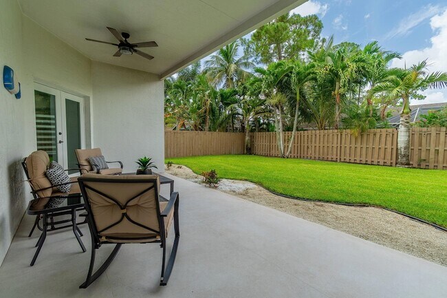 Building Photo - 13590 Jonquil Pl