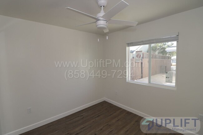 Building Photo - All new 2 bed 1 bath Duplex