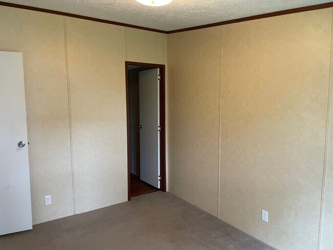 Building Photo - 3 Bedroom 2 Bathroom-Manufactured Home In Shallotte NC