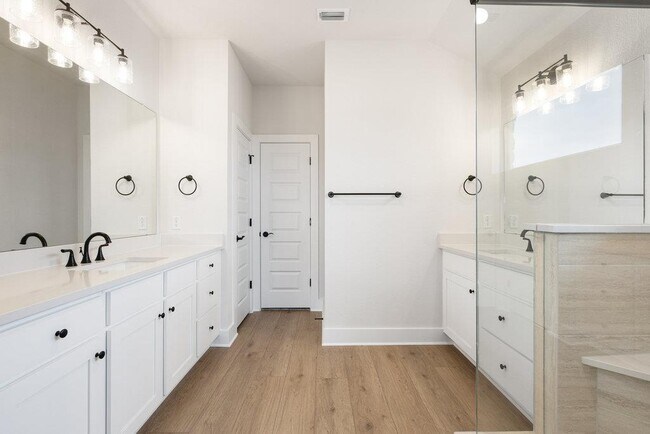 Building Photo - 6313 Leftwich Cv