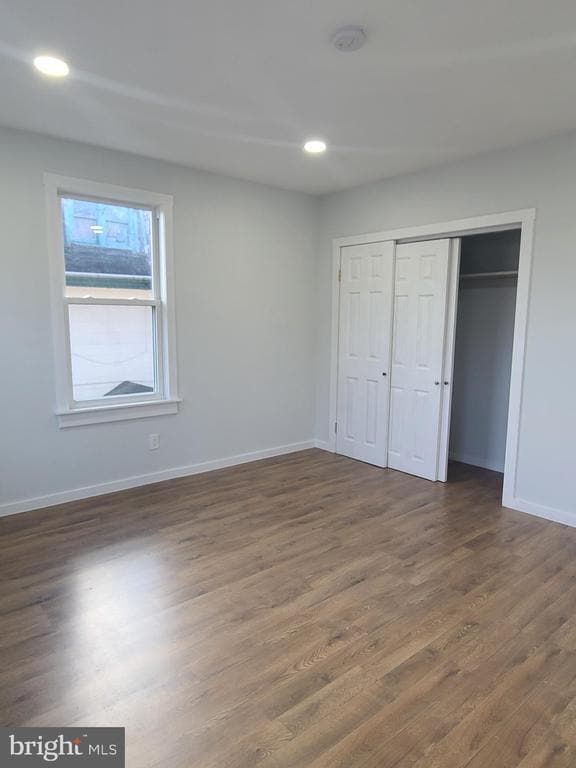 Building Photo - 73 Oak Ln