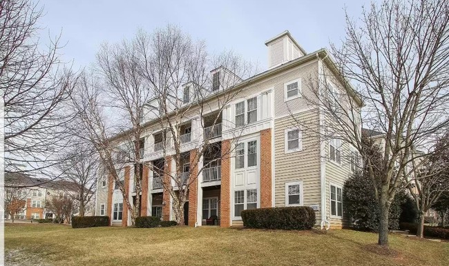 Primary Photo - 110 Watkins Pond Blvd