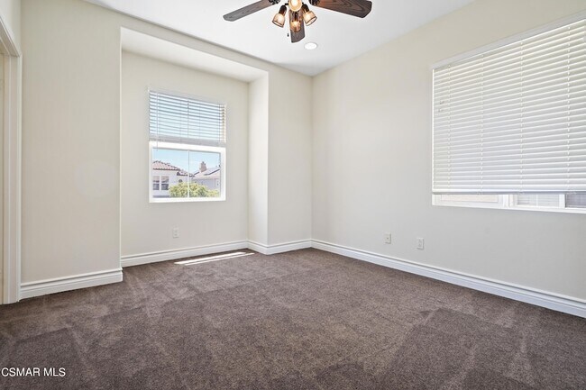 Building Photo - 6077 Mandeville Pl