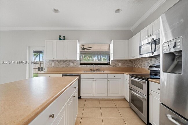 Building Photo - 24301 SW 112 CT