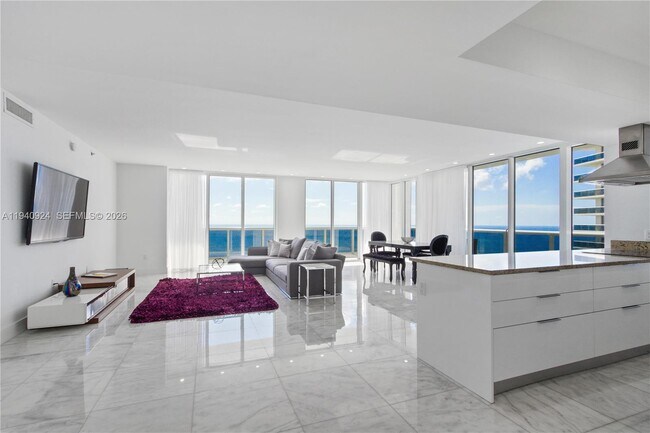 Building Photo - 1800 S Ocean Dr