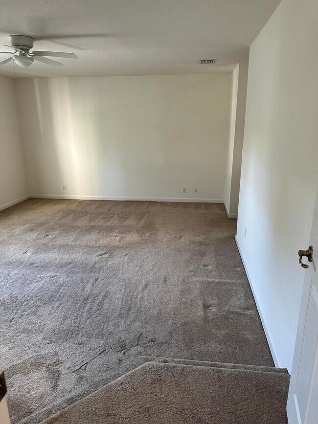 Building Photo - 8120 Bautista Way
