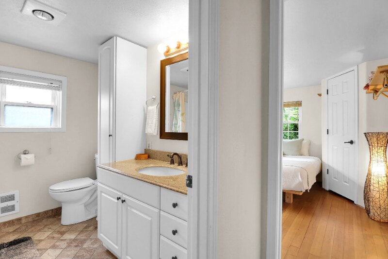 Building Photo - 2765 E 18th Ave