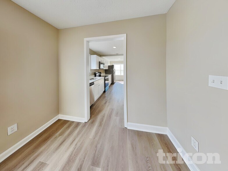 Building Photo - 206 Whistle Way