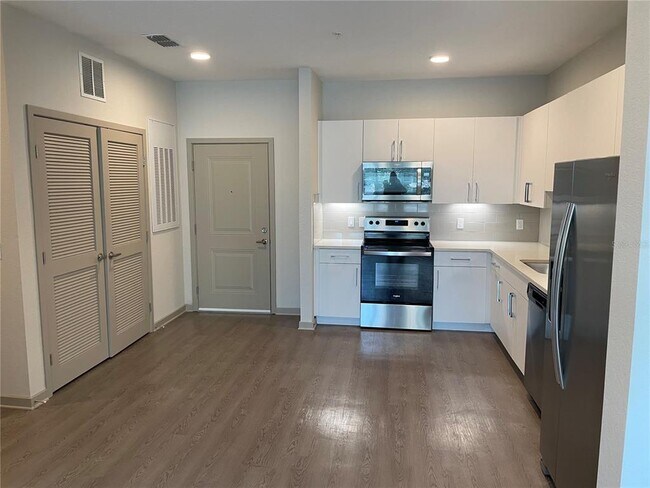Building Photo - 8498 Telfair Dr