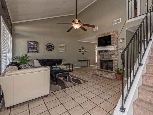 Building Photo - 2209 Ramada