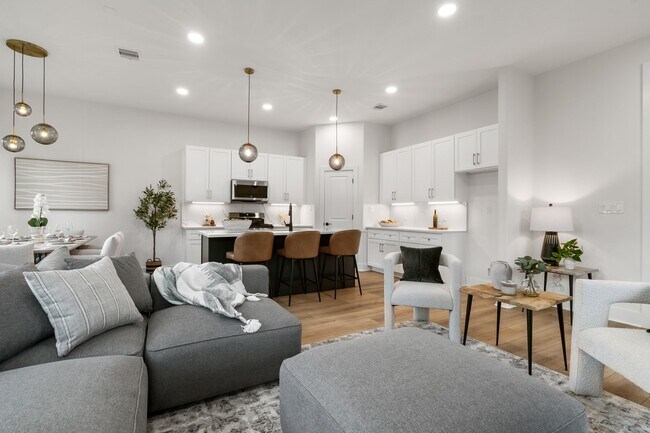 Building Photo - 22806 August Leaf Dr