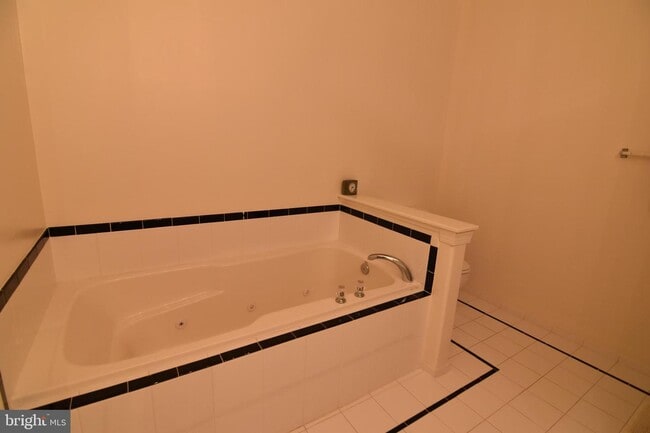 Building Photo - 22538 Landing Way
