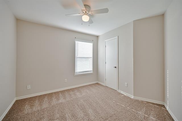 Building Photo - 607 Kings Way Dr