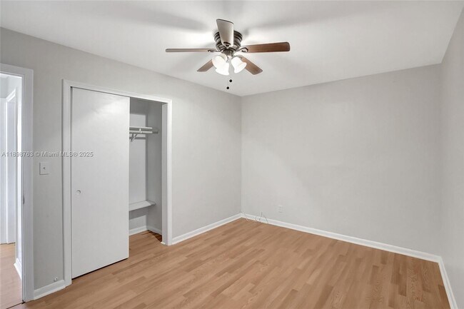 Building Photo - 5386 Balsam Terrace