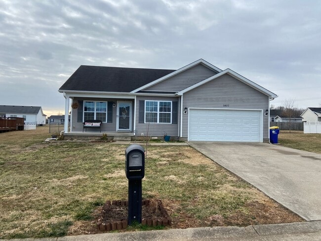 Building Photo - 3 Bed/2 Bath Home with 2 Car Garage