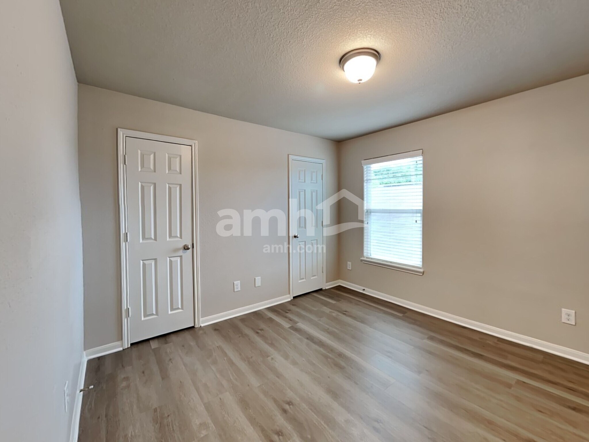 Building Photo - 18468 Sunrise Maple Dr