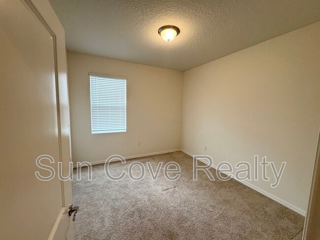 Building Photo - 31818 Tansy Bnd