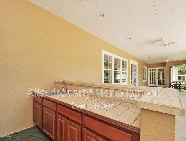 Building Photo - 10075 Gate Pkwy N