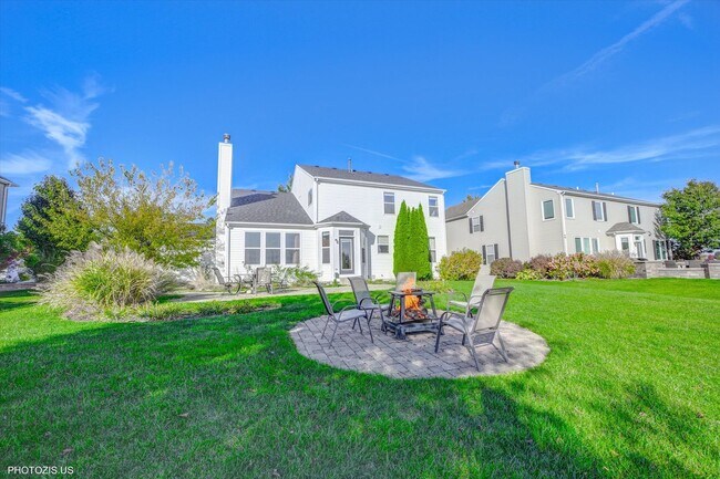 Building Photo - 24525 Champion Dr