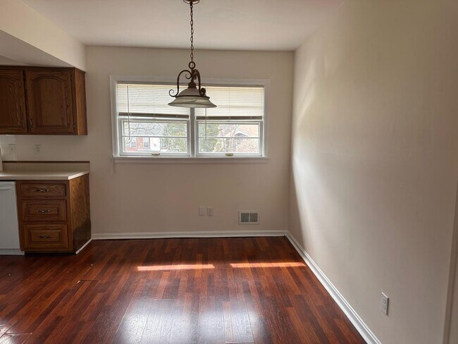 Building Photo - 3 BR/2.5BA | Newly Renovated Single Family Home | 1-Car Garage Parking | In Louisville!
