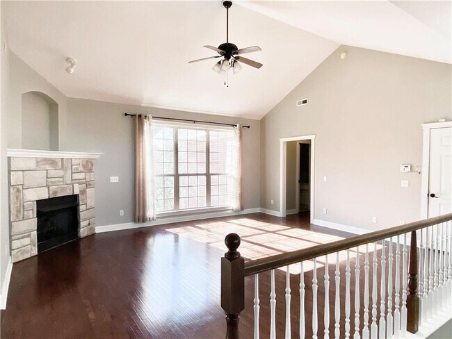 Building Photo - 1806 NW Mustang Ave