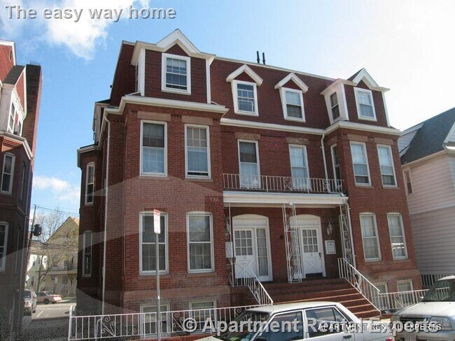 Building Photo - 15 Highland Ave