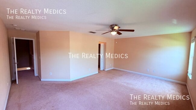 Building Photo - 2832 Adelaide Ct